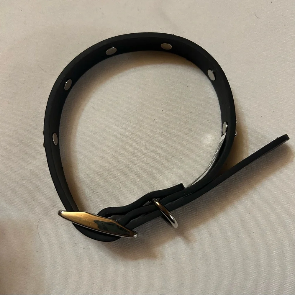 Medium Bone Black Leather Collar - Picture 2 of 6